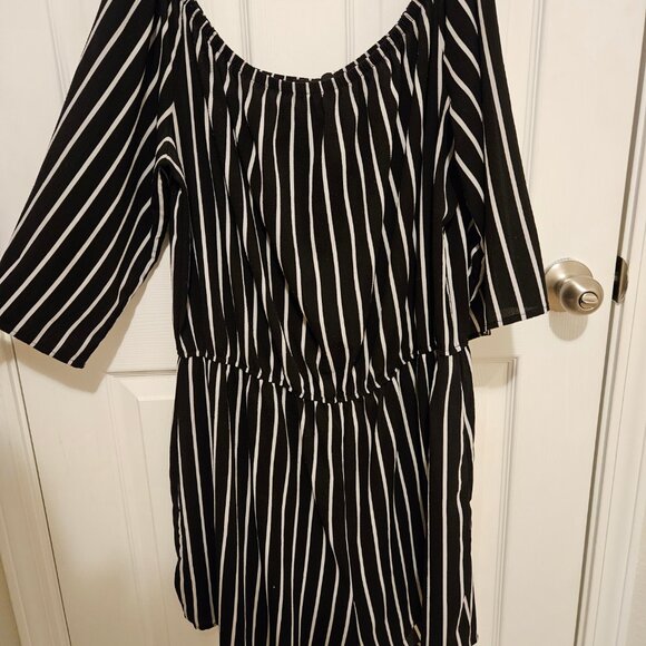 Forever 21 Striped Off the Shoulder Romper Size 3x - Picture 2 of 5